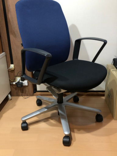 内田洋行　CAST キャストチェア　中古品