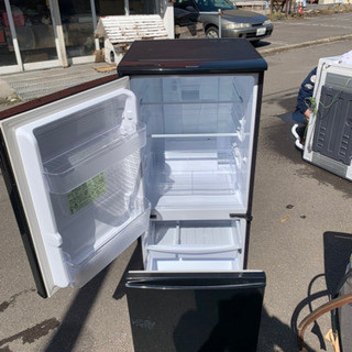 ★SHARP 137L 右開き、左開きどっちもつけかえドア!! 耐熱トップテーブル冷蔵庫【SJ-D14A-S】 ☆SHARP 137L 右開き、左開きどっちもつけかえドア!! 耐熱トップ