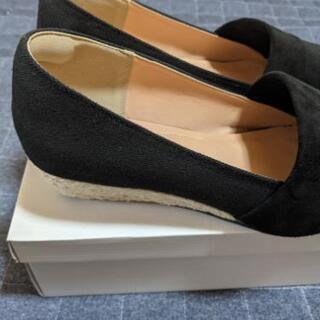 美品！ゆったり幅サイズパンプス👠の画像