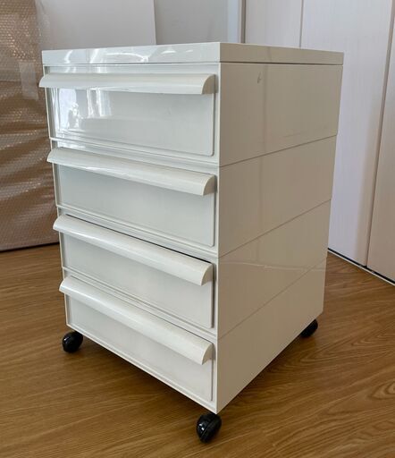カルテル(Kartell)社製システムドロワー 4段式(ホワイト)