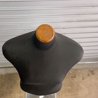レディース トルソー 婦人 マネキン ディスプレイ ブラック/黒 アパレル 上半身の画像