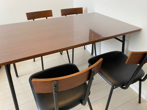 【最終値下げ】【現地引き渡し,3/19まで確定】ニトリ　ダイニングテーブ（椅子4脚）