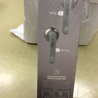 JBLイヤフォン. ブルーツゥース対応未使用品の画像