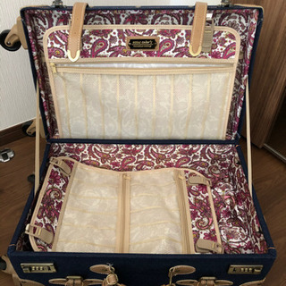 キャリーケース　actus color'sの画像