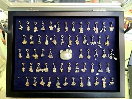 【愛品館市原店】デアゴスティーニ ハローキティ・アクセサリーコレクション１個欠品 【管理IAG044749-104】