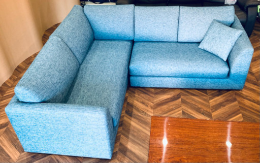★【引取り決定済み】中古品　L字型ソファ　クッション付き　ブルー色