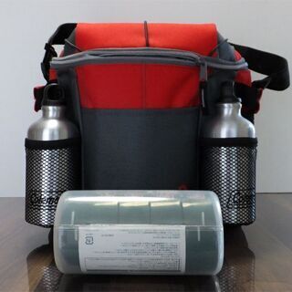 Coleman コールマン ソフトクーラーバッグ 水筒、コップ付き