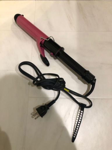 中古　VS ヘアアイロン　ピンク　VSI-3208/PJ