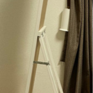 IKEA 鑑　立てかけ式の画像