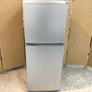 愛品館江戸川店】AQUA 140リットル 2ドア冷凍冷蔵庫「AQR-141F」（2015年