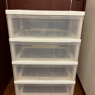 4段衣装ケース　白✖️透明(3/28まで)の画像