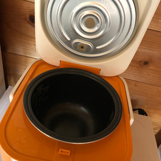 【中古】かわいい　炊飯器　3合炊きの画像