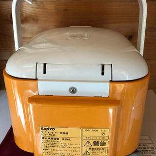 【中古】かわいい　炊飯器　3合炊きの画像