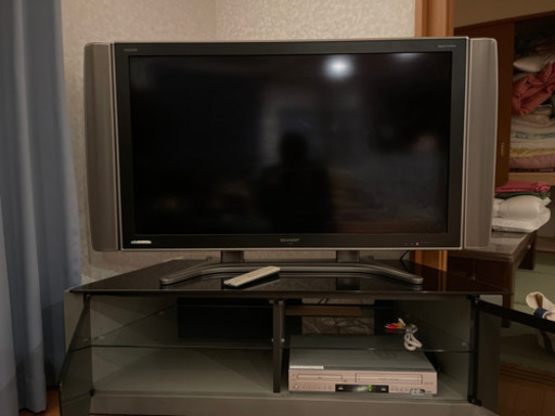 液晶テレビ、DVD・VHSデッキ、テレビ台セット