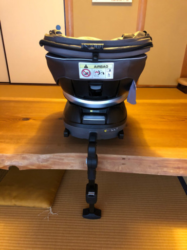コンビ　combi チャイルドシート ネルーム　エッグショック　ISOFIXシリーズ スパークリングシルバー　NF-600