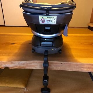 コンビ　combi チャイルドシート ネルーム　エッグショック　ISOFIXシリーズ スパークリングシルバー　NF-600の画像