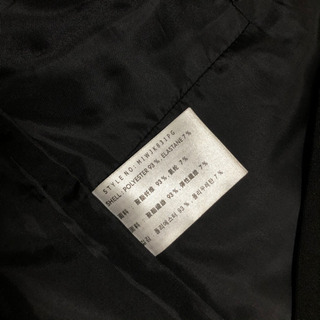 ブラックジャケットの画像