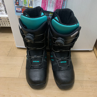 フロー　スノボブーツの画像