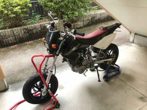 XR100モタード（FTR223エンジン載せ換え）