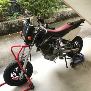 XR100モタード（FTR223エンジン載せ換え）