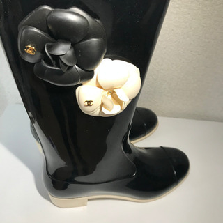 美品　シャネル　カメリア　レインブーツ　CHANEL シャネル CHANEL カメリア レインブーツ 23.5cm
