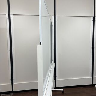 【美品】自立式ホワイトボード　90㎝×180㎝　両面無地　キャス...