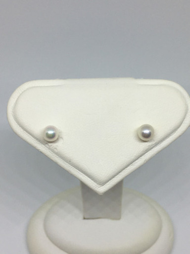 本真珠ピアス ホワイトゴールド 5mm 22,320円