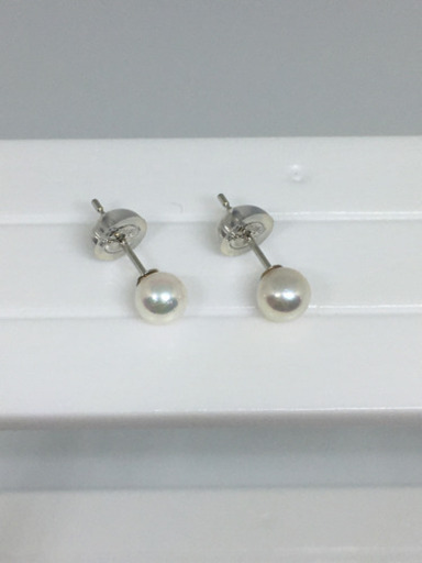 本真珠ピアス ホワイトゴールド 5mm