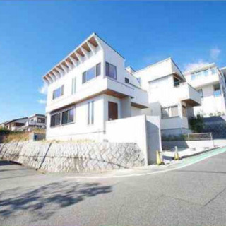 新築戸建て♫嬉しい敷地内駐車場2台付き♫眺望、設備良しです♫