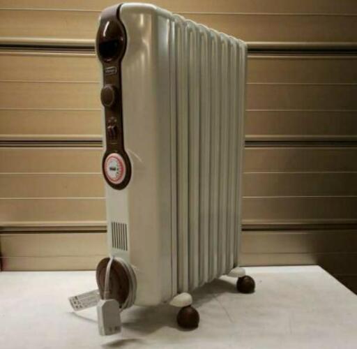 ☆美品☆ DeLonghi デロンギ オイルヒーター 8～10畳程 JR0812-BR 動作品