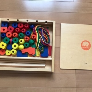 ママとあそんでココロを育てる　木のオモチャの画像