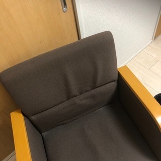 椅子を譲ります