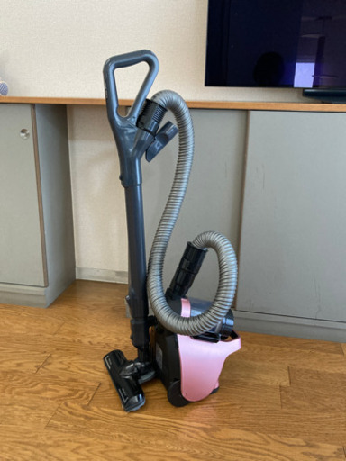 掃除機 / 東芝 TOSHIBA サイクロン式掃除機 VC-C3A