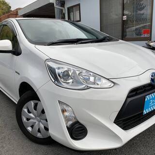 240[カーズ大阪]【全国陸送10.000円～】28年アクア1.5！修復歴なし♪ＤＶＤ♪ＣＤ♪ＥＴＣ♪電動格納ミラー♪タイミングチェーン♪の画像