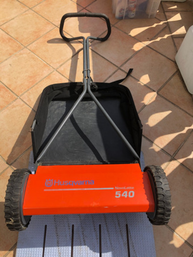 ハスクバーナの芝刈り機、ノボレット540N