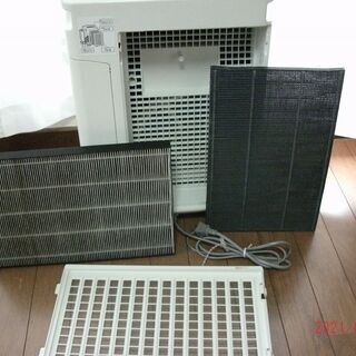 シャープ SHARP KC-A50-W  加湿空気清浄機 ☆内部分解・洗浄済ピカピカ☆の画像