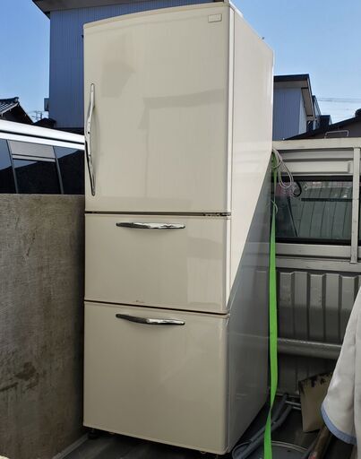 【中古】日立（HITACHI）ノンフロン冷凍冷蔵庫（200L） 2010年製　☆直接引取限定☆（新潟県） 3ドア冷蔵庫 新生活