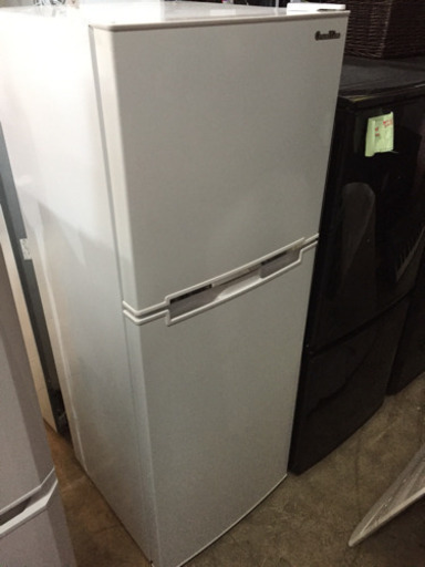 お安く！ GrandLine 2ドア冷凍冷蔵庫 2018年製 AR-138L 02WH