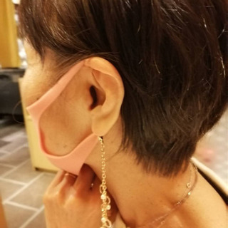 マスクチャーム。新品です。デザインは選んで下さい。イヤリング風でおしゃれです。の画像