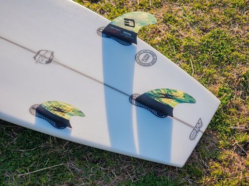 【ネックベアード】サーフボード 5'8 29.7L