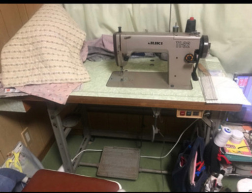 工業用 ミシン(取り引きしたい方と話し合ってる途中)