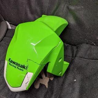 カワサキ Z125 フロントフェンダー