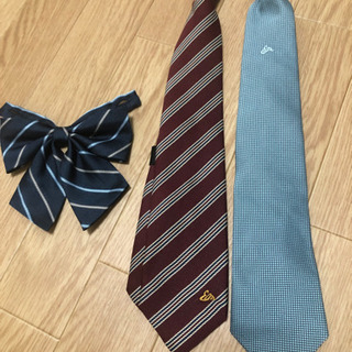英明高校　リボン　各700円