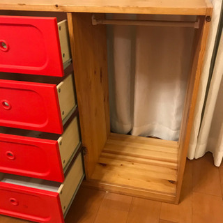 差し上げます！【IKEA】収納棚4段＆洋服掛け棚の画像