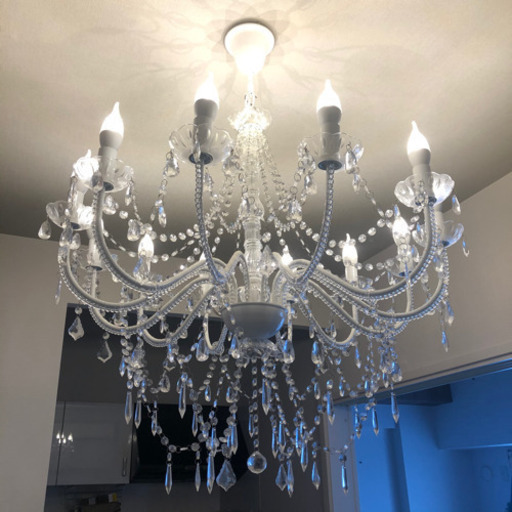 シャンデリア　12灯　ロウソク型LEDライト付き