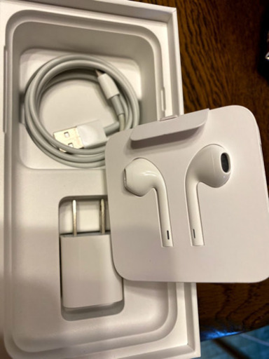 iPhone8   64G  SIMフリー　　☆値下げ☆
