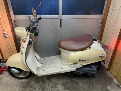 お自宅まで配送可能　整備済み　すぐ乗れます　YAMAHA ビーノ　クリーム　新品U字ロック付き