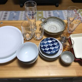 無料でお願いします。食器類、皿・コップ、酒ぐい飲みなど