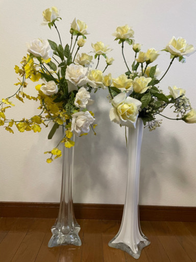 とっても素敵な　華やかな、花瓶セット