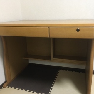 学習机と椅子あげます